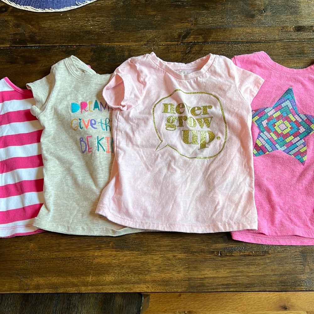 Bundles of 4 girls t-shirts, size 18 months.